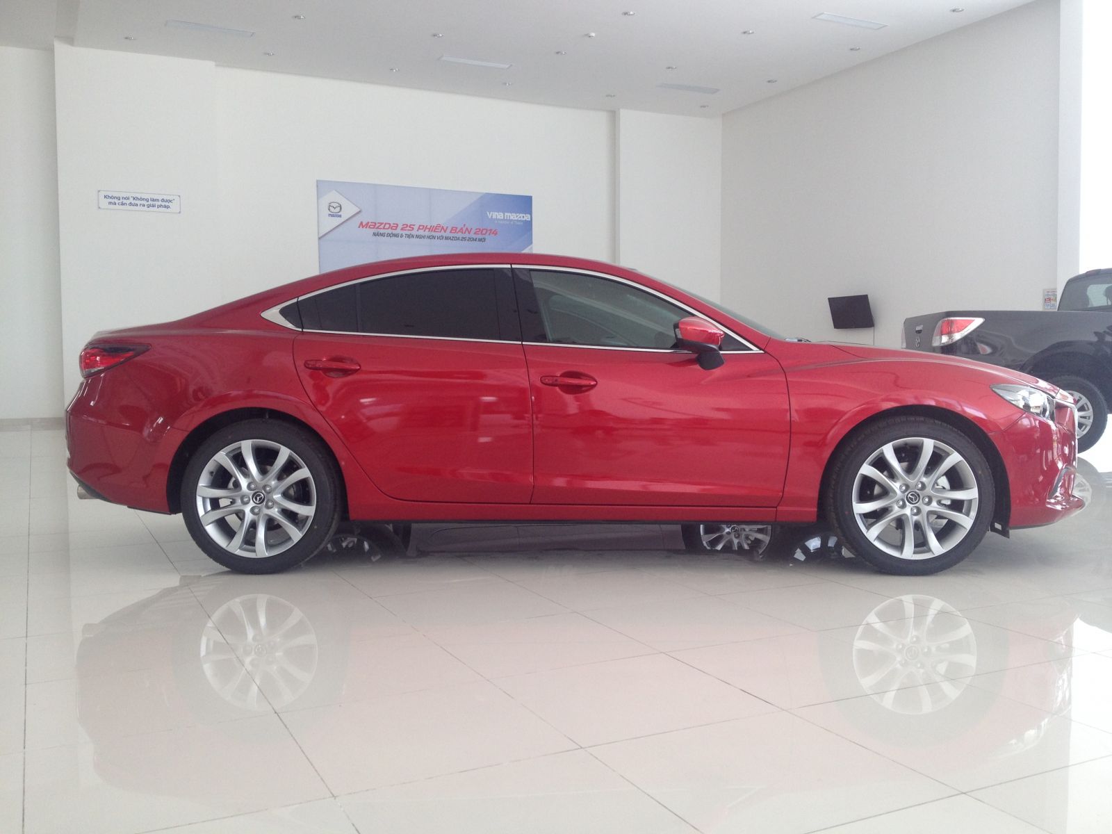 Mazda 6 2.0 Công nghệ Skyative